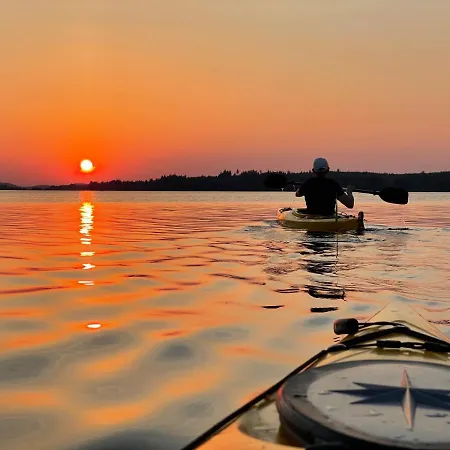 Lyxtält Hidden Island Laukanharju Glamping Nyslott