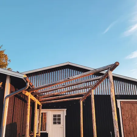 Hidden Island Laukanharju Glamping *