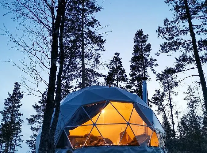 Hidden Island Laukanharju Glamping Lüks kamp alanı Savonlinna